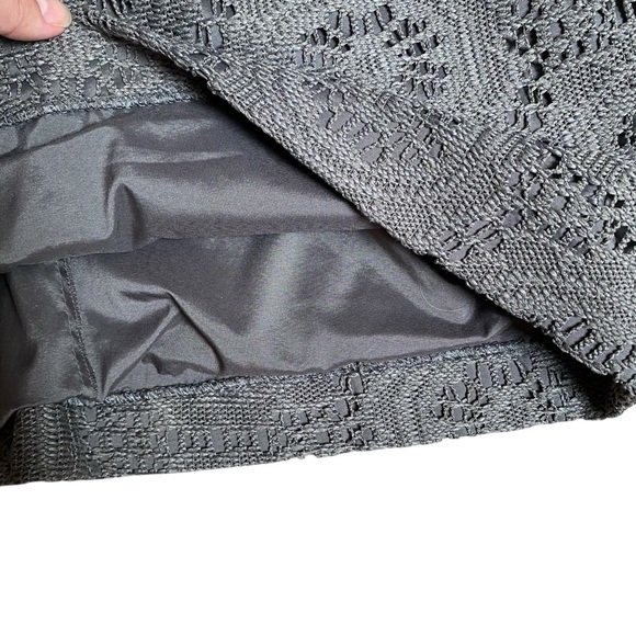 Adrianna Papell Gray Crochet Eyelet Sheath Dress — Size 6 Elegant Lined Classic - Picture 7 of 12